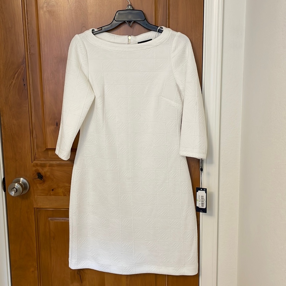 Tommy Hilfiger Size 4 cream. Never worn